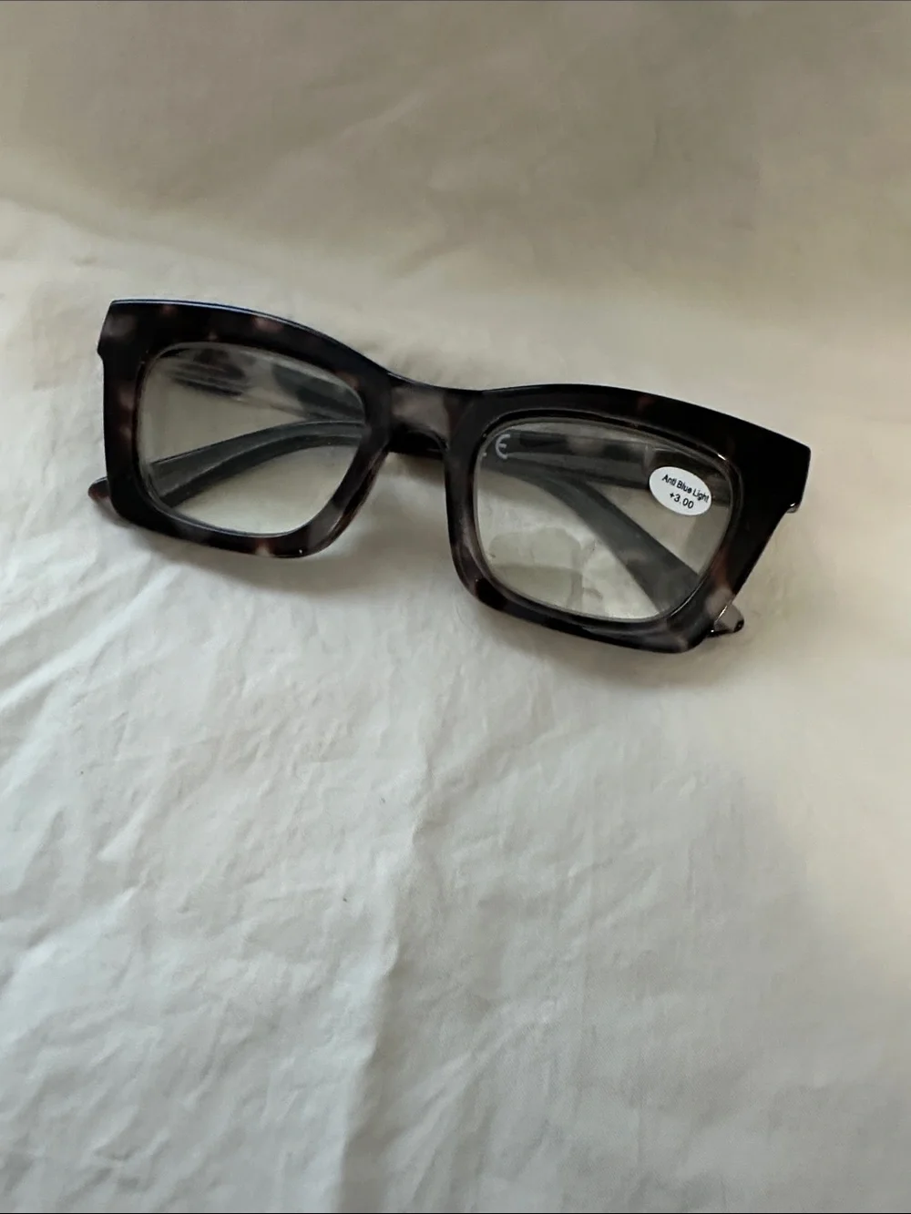 Oprah Tortoiseshell Reading Glasses - +3.00 with Bluelight blocker NWT